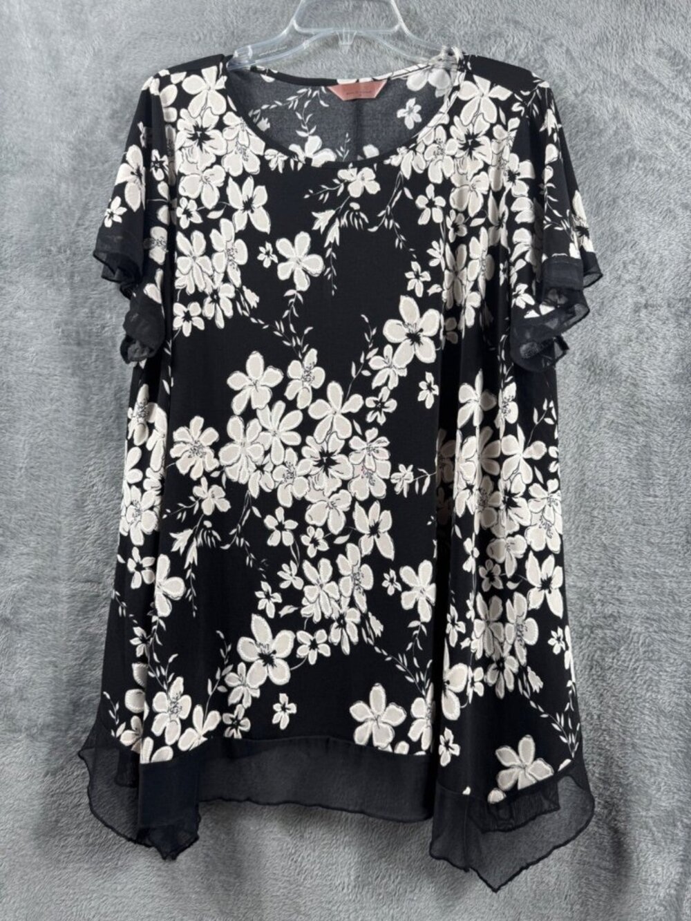 Amana Womans Floral A-Line Tunic Blouse Sheer Hem & Flutter Sleeves Bk/White 2X